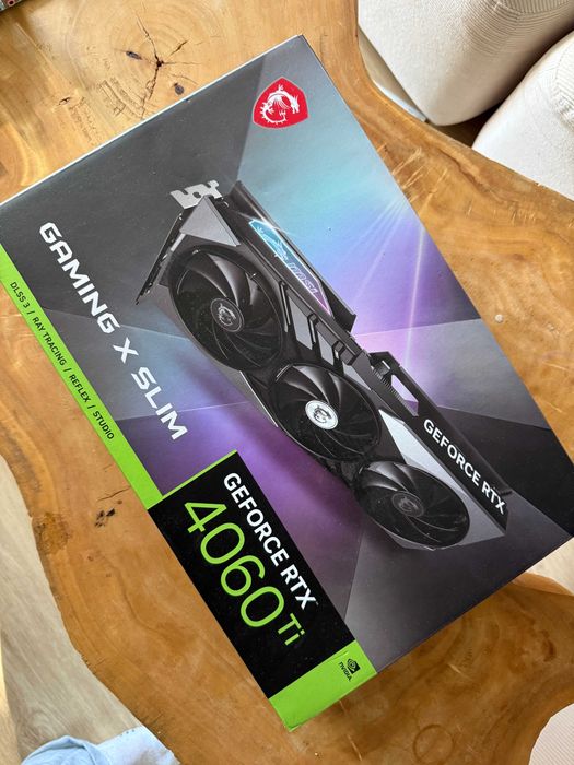 MSI GeForce RTX 4060 Ti Gaming X Slim 8 GB com caixa