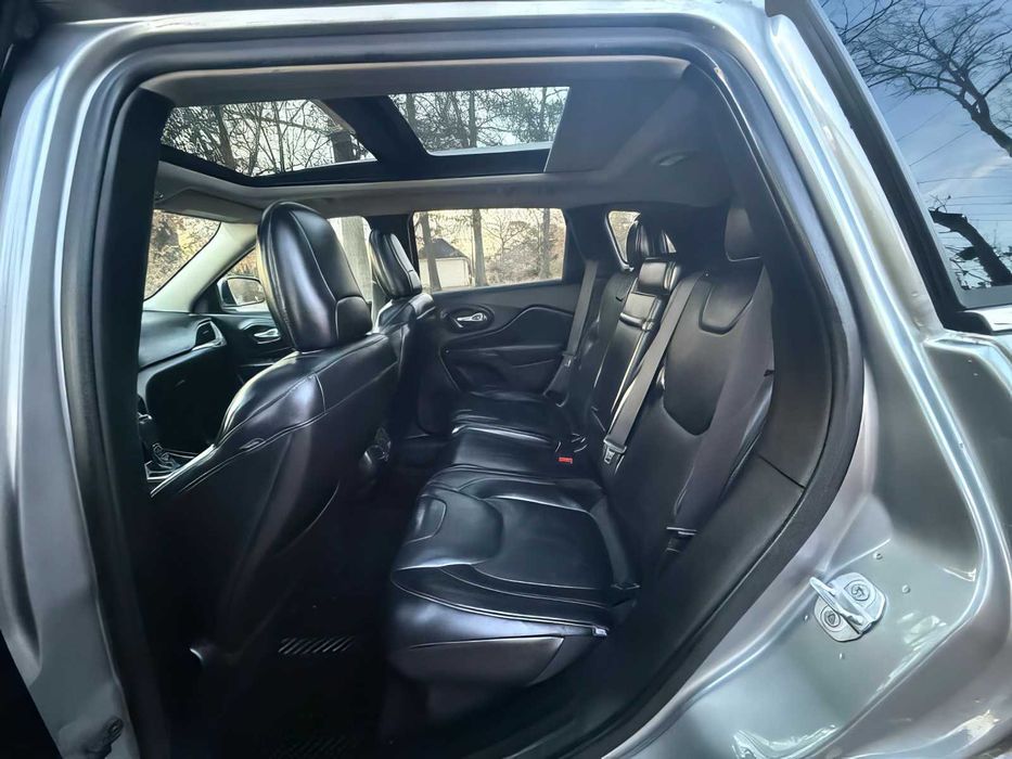 Jeep Cherokee Limited      2016