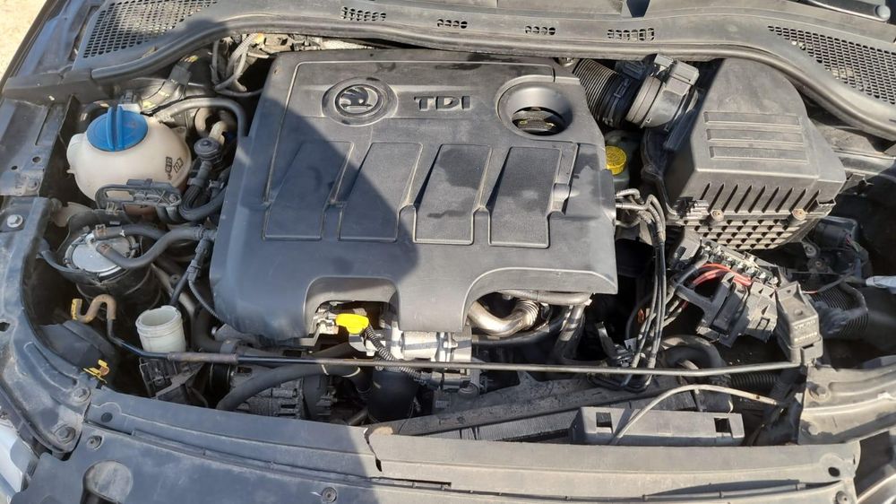 Skoda Rapid (Nh3) 1.6 Tdi De 2015 Disponível Para Peças