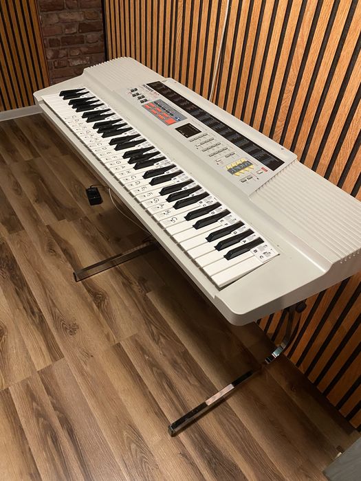 Keybord marki Hohner