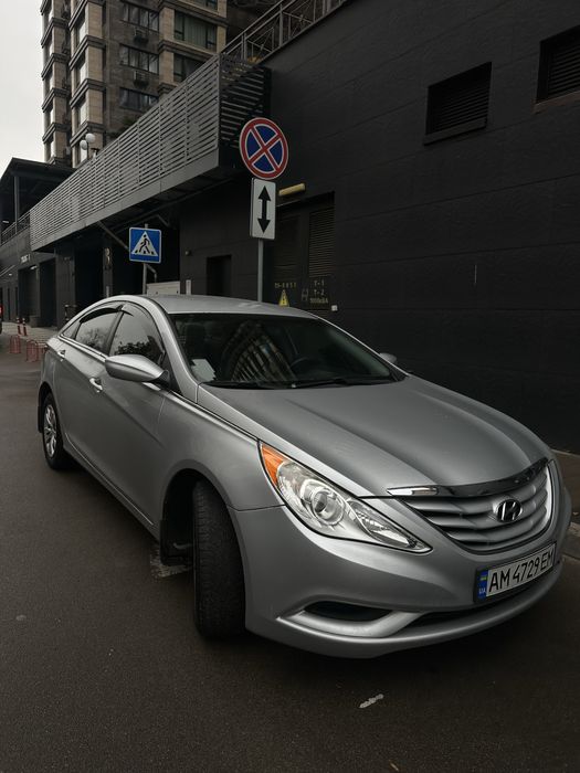 Hyundai Sonata 2011
