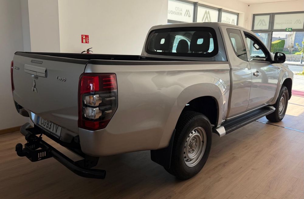 Mitsubishi L200 — fotografia 4
