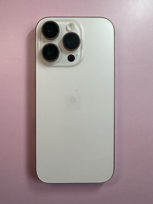 Iphone 16 pro 128gb в чудовом стані
