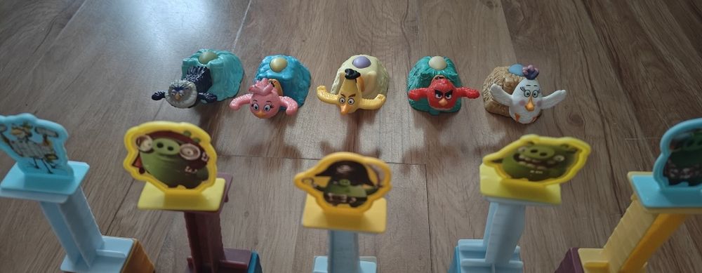 Zabawki figurki wyrzutnie Angry Birds
