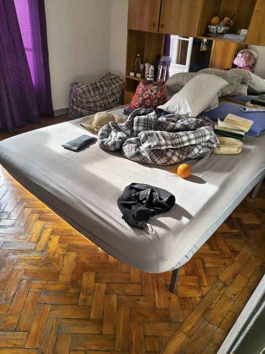 Cama casal - estrado e 1 colchão de espuma