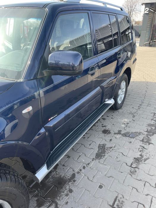 Продам Mitsubishi Pajero 2010