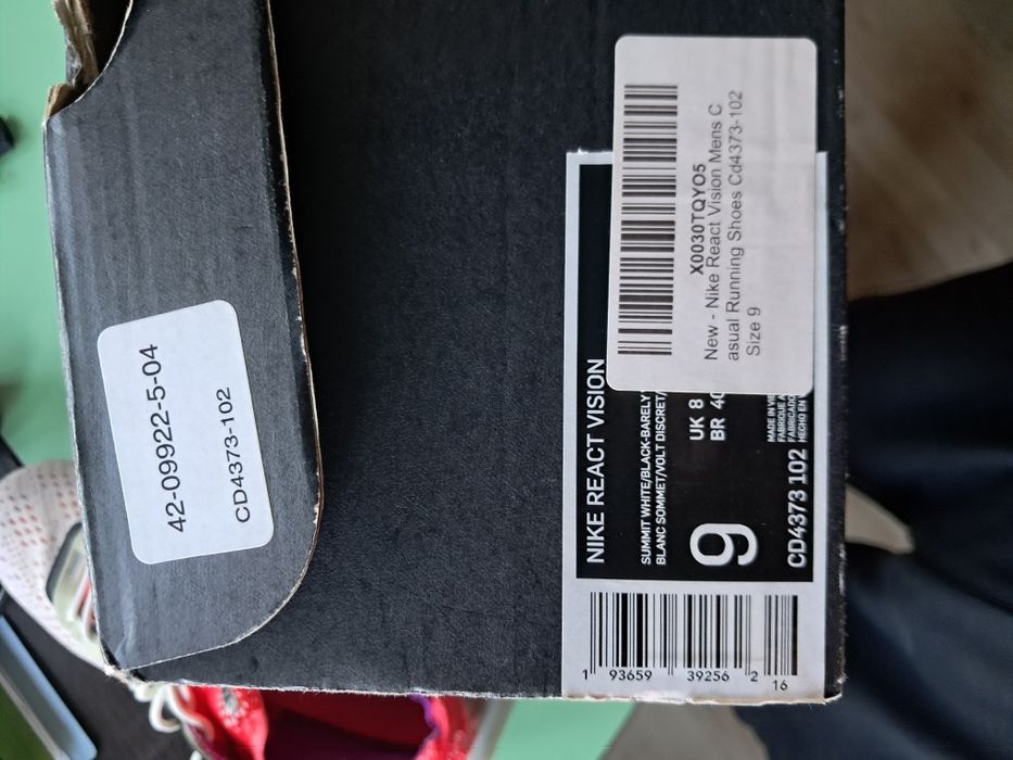 Кросівки nike react 42-43 розміру