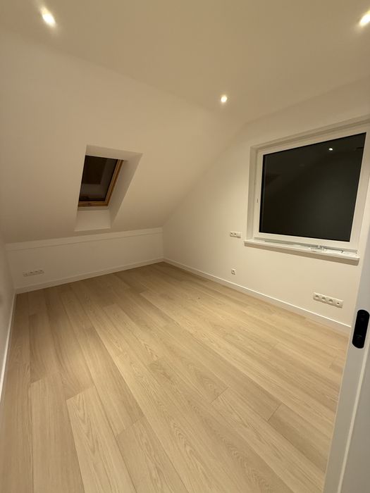 Dom/segment na wynajem Żyrardòw ( Chroboty)