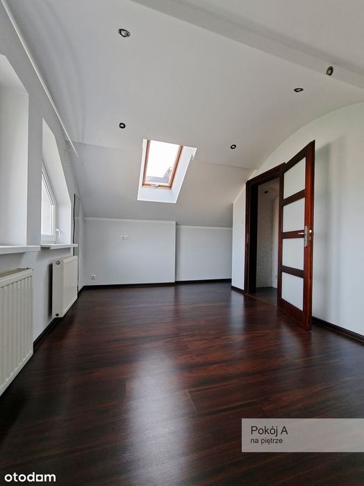 Mieszkanie dwupoziomowe z balkonem