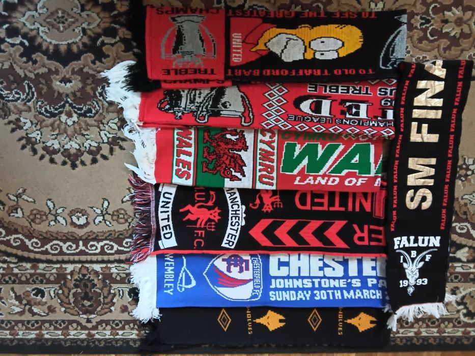 Шарфи футбольних клубів  -  по 300 грн