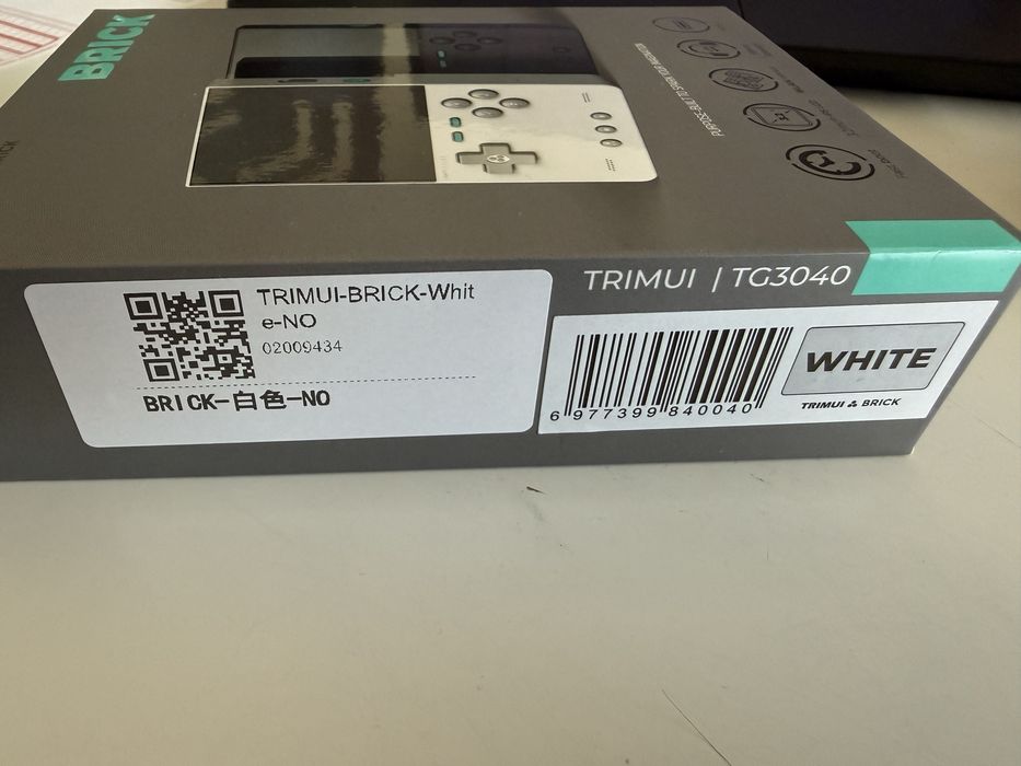 Retro Konsolka TRIMUI Brick