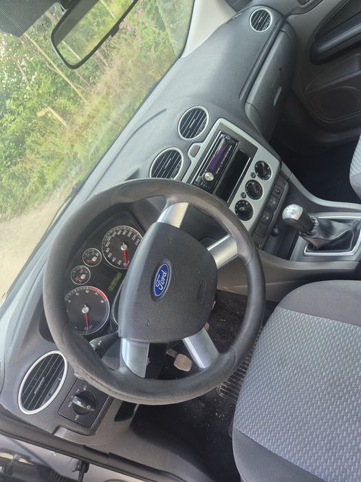 Ford Focus 1.6 benzyna