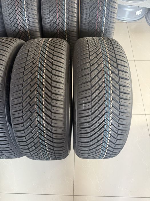 Шини всесезонні Continental AllSeason Contact 255/45/19 235/50/19