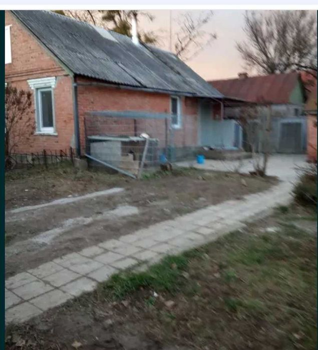 Продам дом в Покатиловке. Участок 6 соток. Тихий район Отличная ценаTB