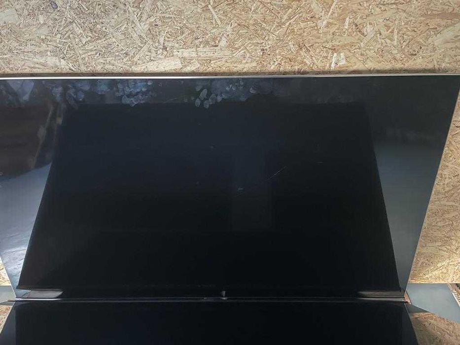 TV Hisense 75" QLED 4K (75A7GQ) - Completa ou Para Peças (Ecrã Estalado)