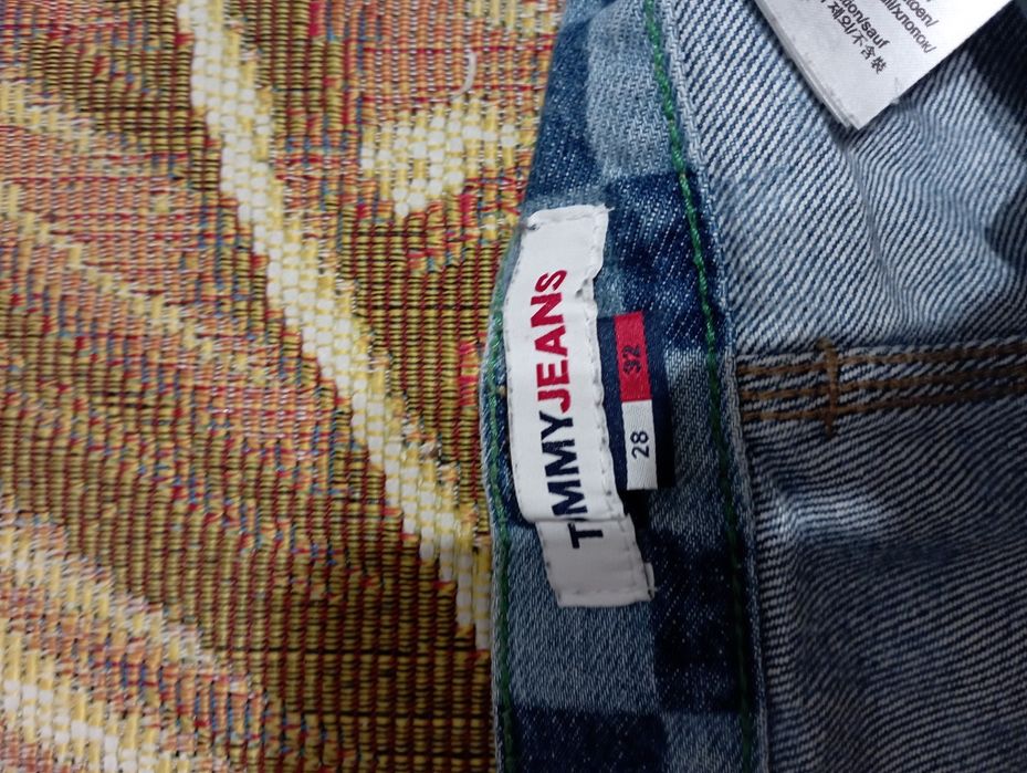Spodnie Tommy Hilfiger w kratkę 28/32 ( tylko odbiór osobisty Kalisz)