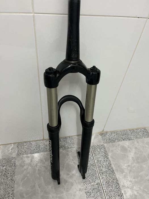 Suspençao manitou minute aro 26