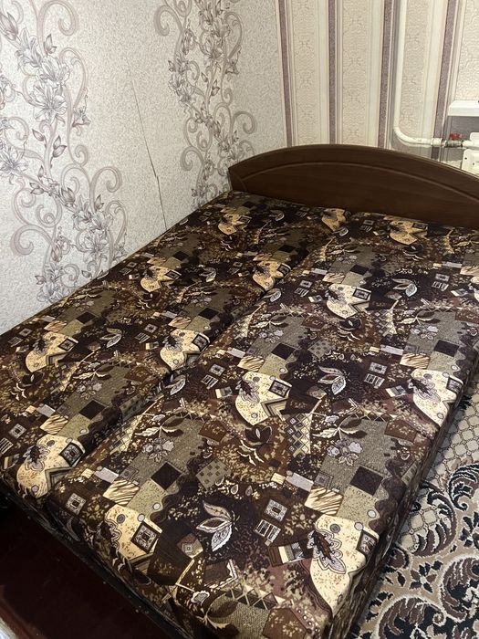 Кровать двуспальная