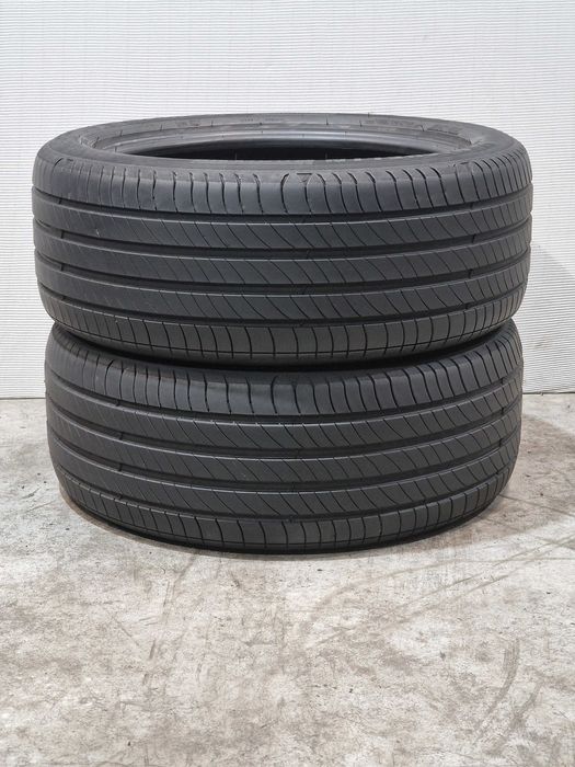 2 Pneus 225/50R18 MICHELIN Semi Novos