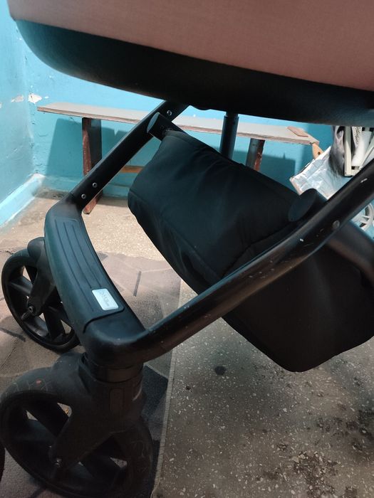 Універсальна коляска 2 в 1 Roan Bass Next