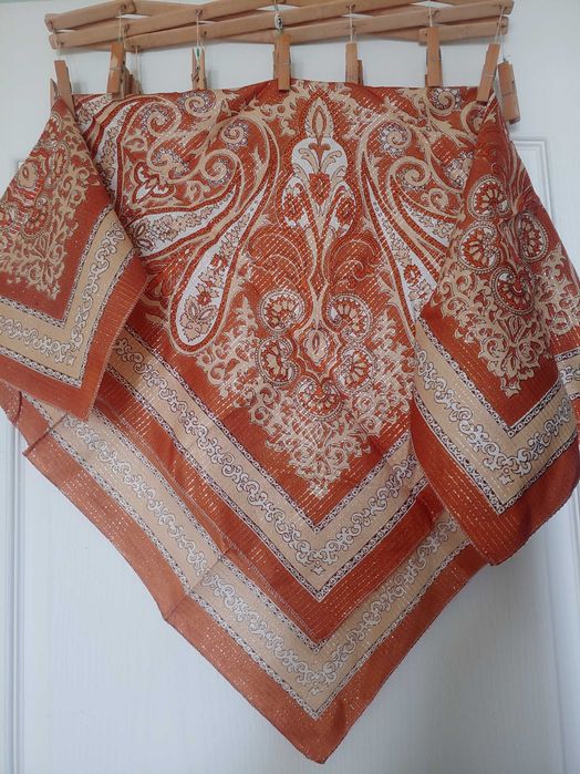 Платки с люрексом