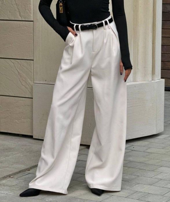 Білі штани палацо
