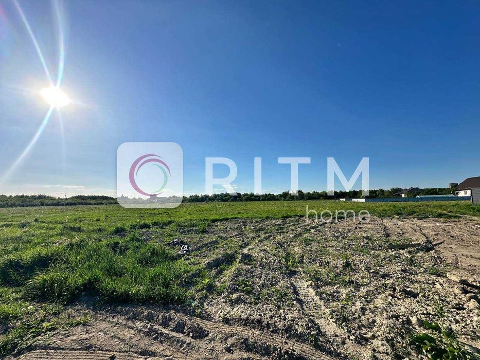 Продаж земельних ділянок у Рованцях