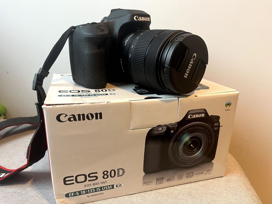 Lustrzanka Canon 80D + obiektyw EF-S 18-135 USM zestaw jak nowy zestaw