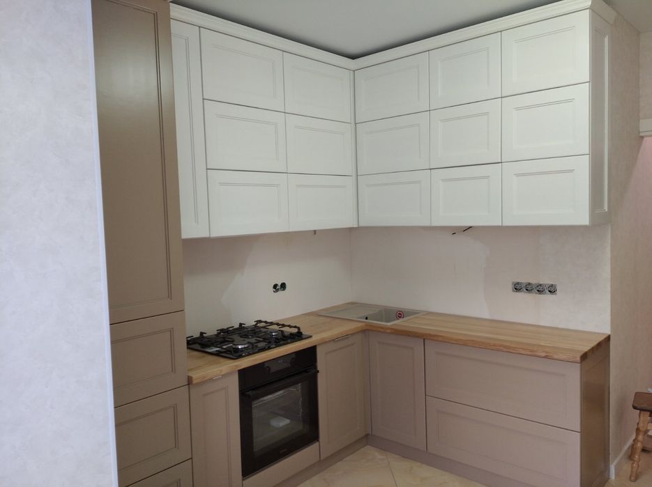 Кухні на замовлення ) Шкаф-Купе)Меблі на замовлення