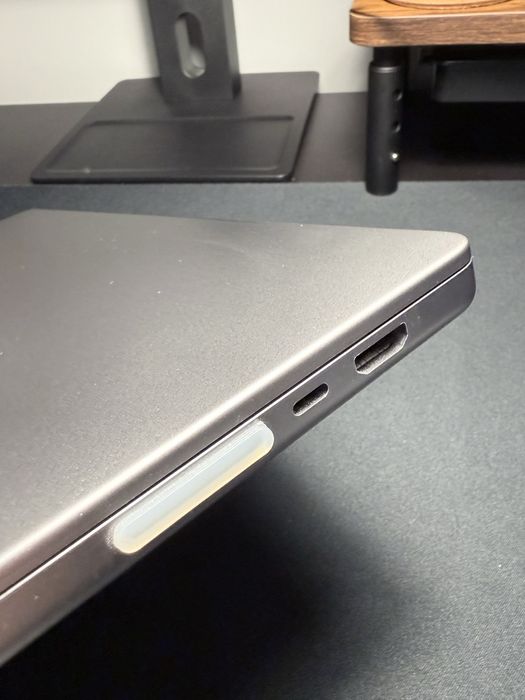 MacBook Pro 16 (2021) Apple M1 Pro, 16 GB RAM