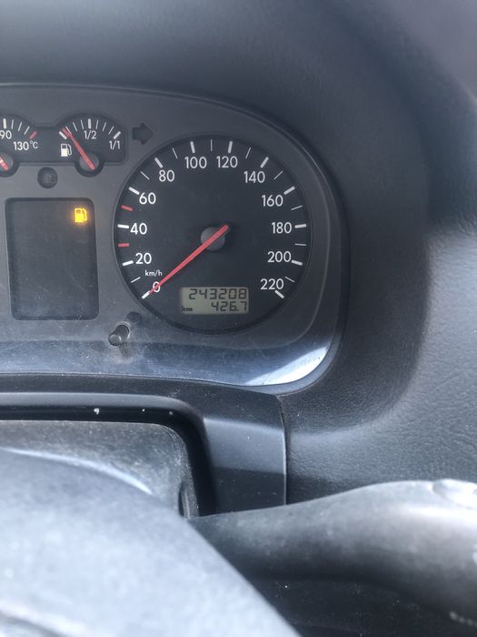 Volkswagen Golf 4 1.4 газ/бенз, кондиционер, мкпп