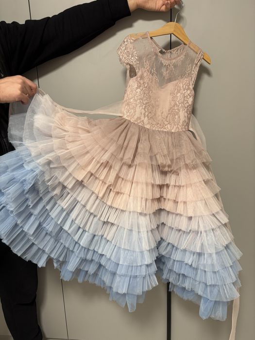 Сукня пишна р.128