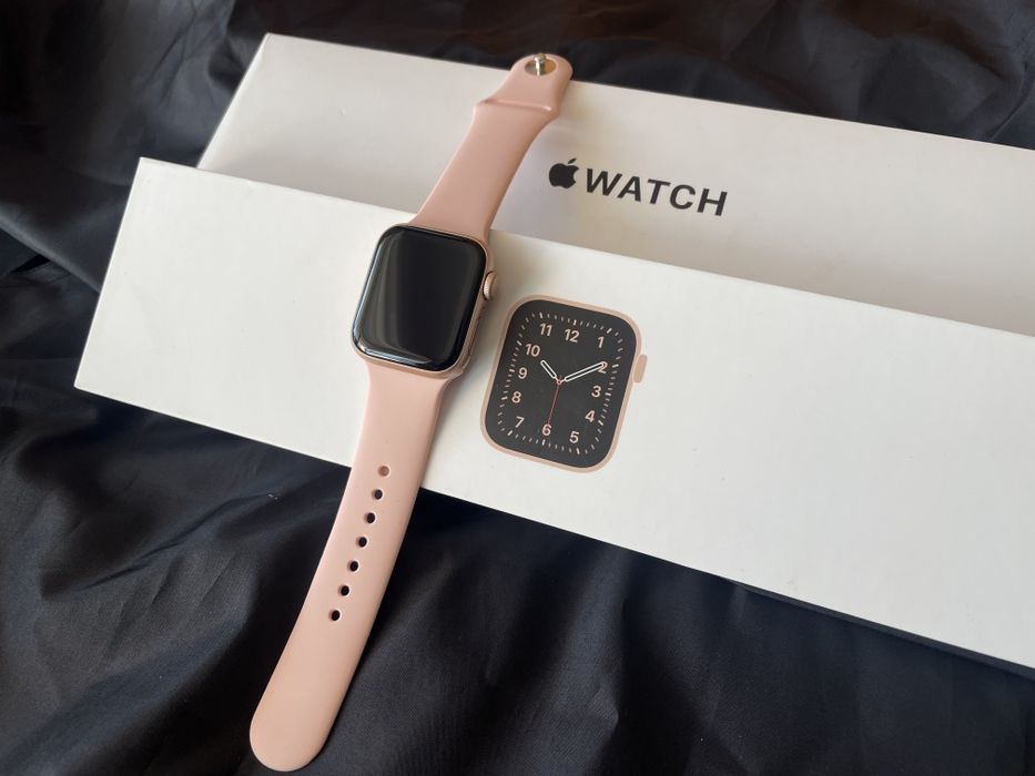 Apple Watch SE 40mm gold