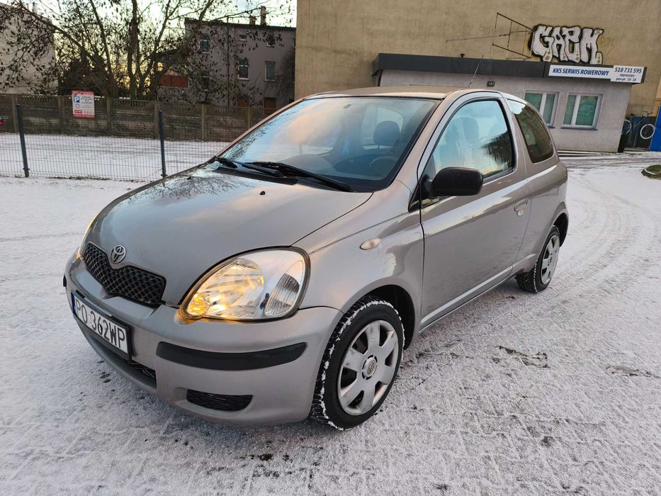 Toyota Yaris 1.0 vvti 2003r. stan bardzo dobry. Salon PL.