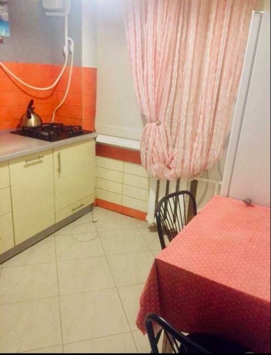 Предлагается аккуратная 2-ком квартира 47м2, центр Броваров