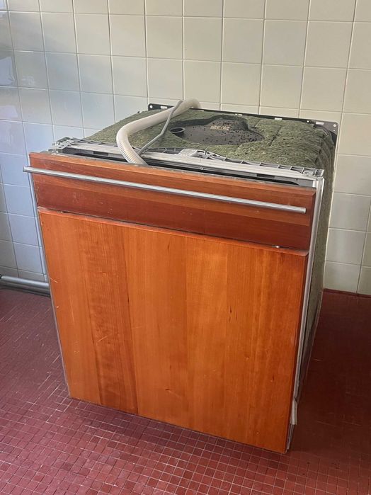 Máquina de Lavar Loiça Balay 3VF302NP