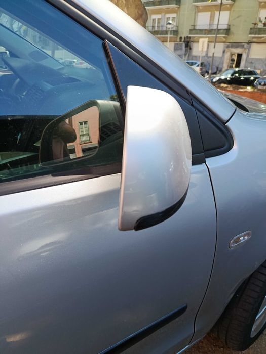 Automóvel WV polo 1.2 de 2002, impecável com revisão, embraiagem e distribuição novas