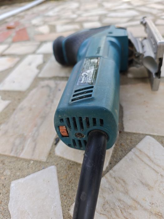 Serra Tico-Tico Profissional Makita 4351FCT (720W) + Mala Original