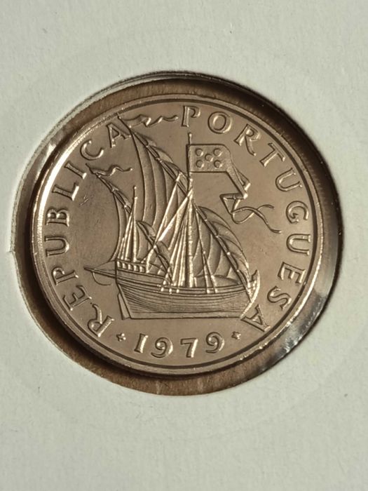Moedas de 5 escudos Cupro-Níquel