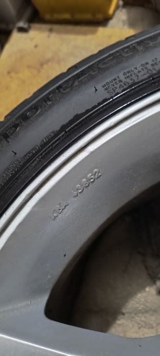 Felgi aluminiowe 5x100 8J R17 ET35 + opony 225/45R17