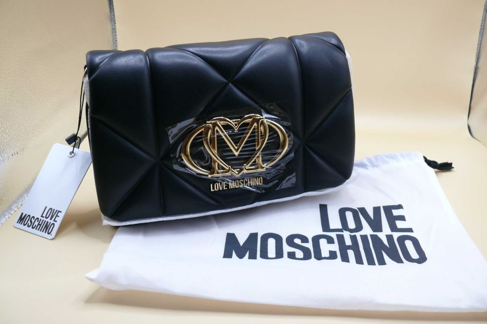 Bolsa Love Moschino. 
Largura : 24.0cm