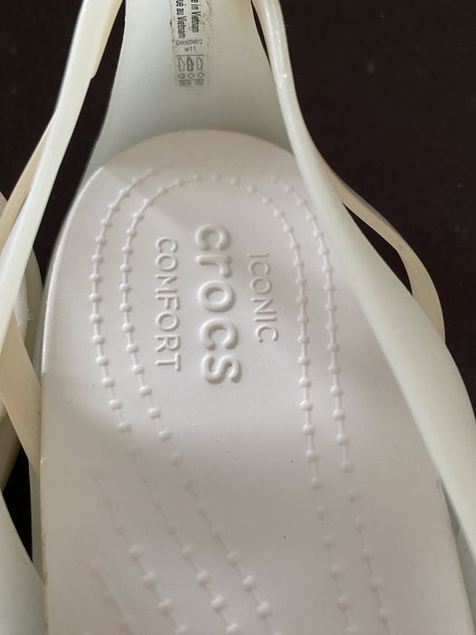 Nowe sandały Crocs Isabella Huarache 2 Flat Oyster r. 42/43 W11