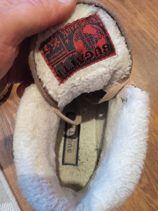 Продам чоловічі шкіряні черевики бренду Bugatti