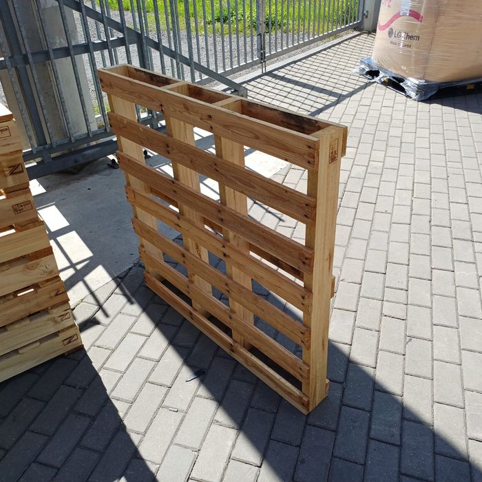 Sprzedam palety drewniane 110 /110