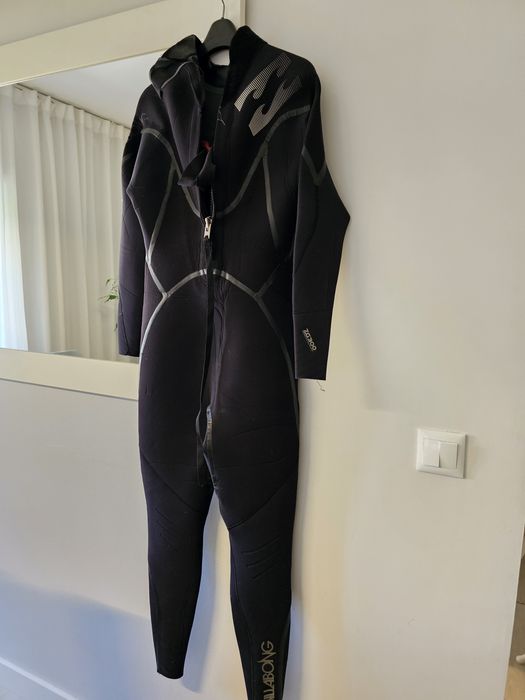 VENDIDO Fato Surf Billabong 4:3 Revolution