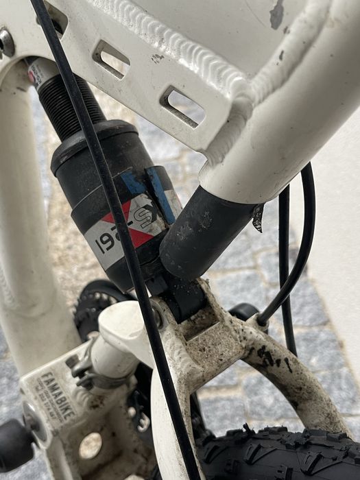 Bicicleta de aluminio CBF Dropper