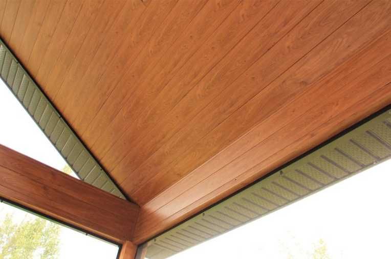 TETO EM PVC INTERIOR/EXTERIOR