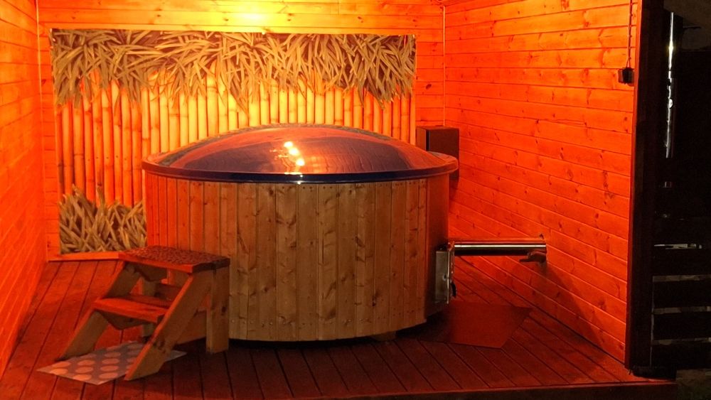 Urokliwy domek dla 2-4os. - , jacuzzi balia