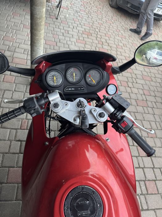 Мотоцикл сузукі 600