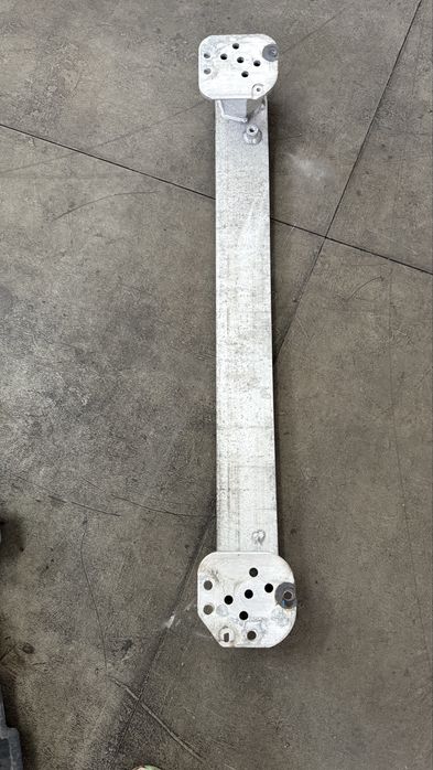 Reforço do para-choque da frente peugeot  308 1.6 gasolina limousine